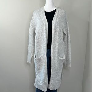 Old Navy Women's Cream Cardigan Sweater